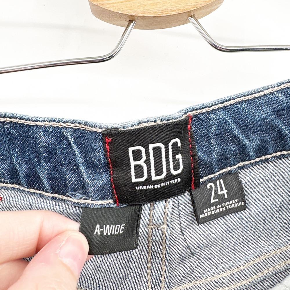 BDG UO Womens A-Wide High Rise Raw Hem Wide Barrel Leg Blue Denim Jeans Size 24 - Picture 5 of 7